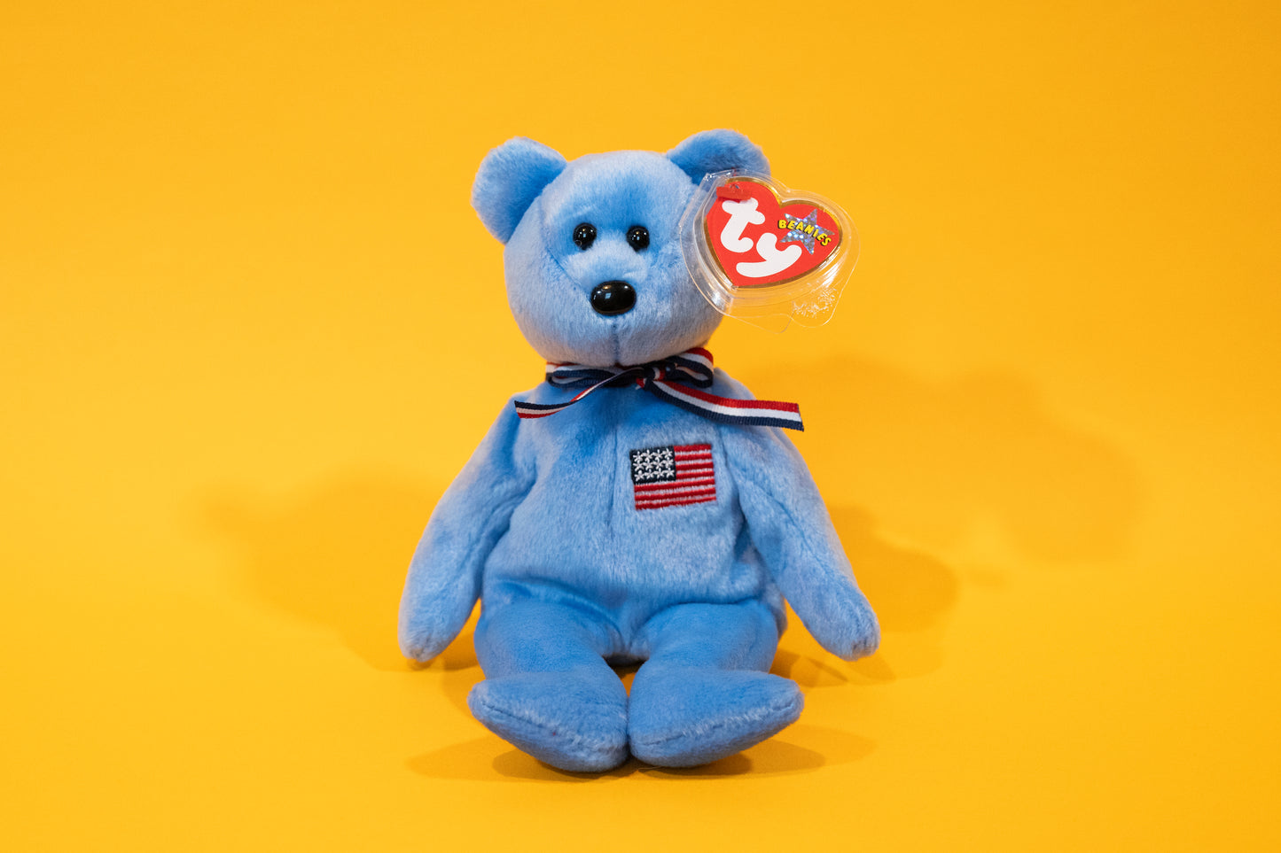 America (Bear) - TY Beanie Babies - Tag in Protector - Excellent Condition