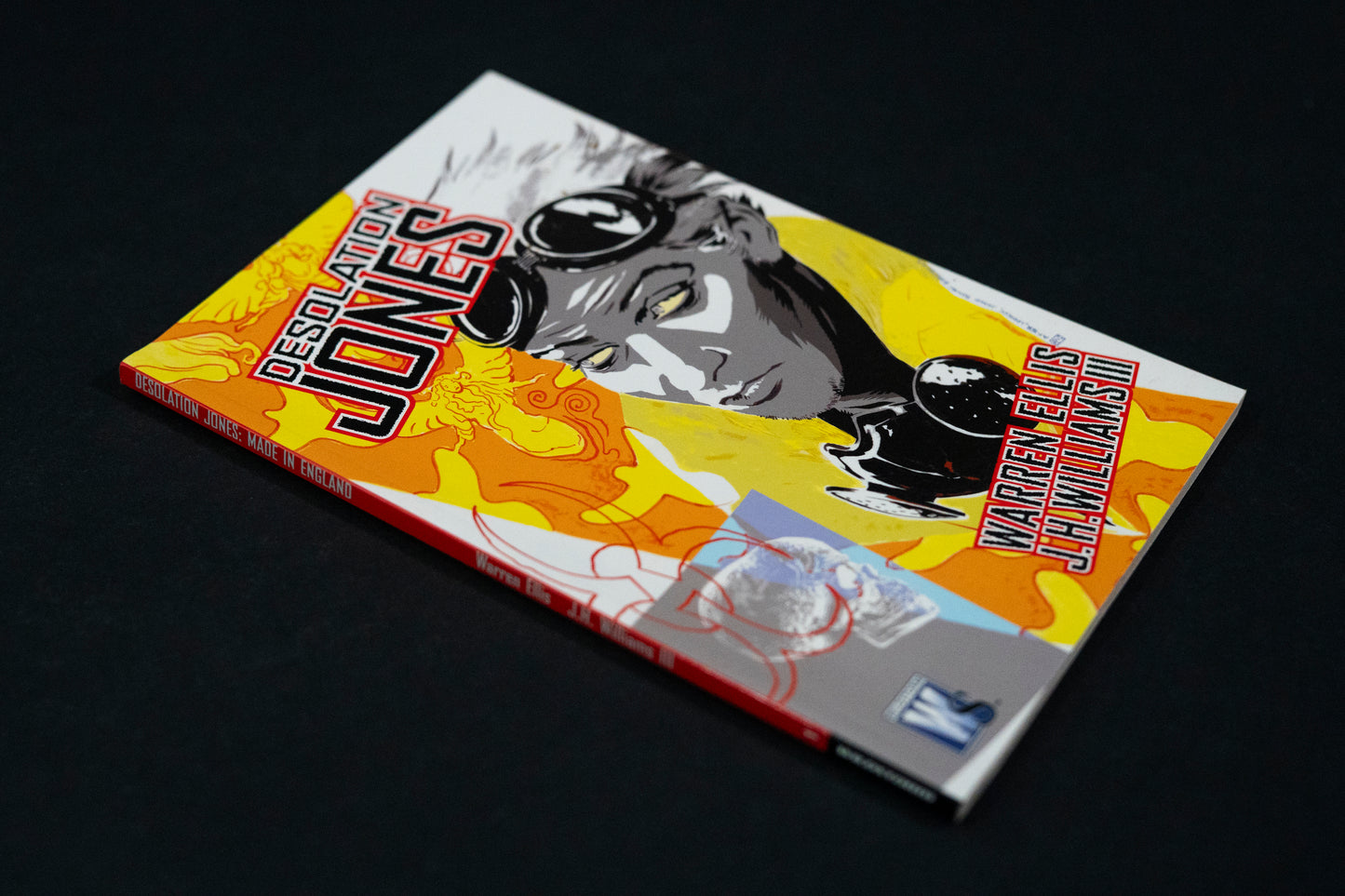 Desolation Jones, Made in England #1, Wildstorm, Warren Ellis & F.H. William III, 9781401211509