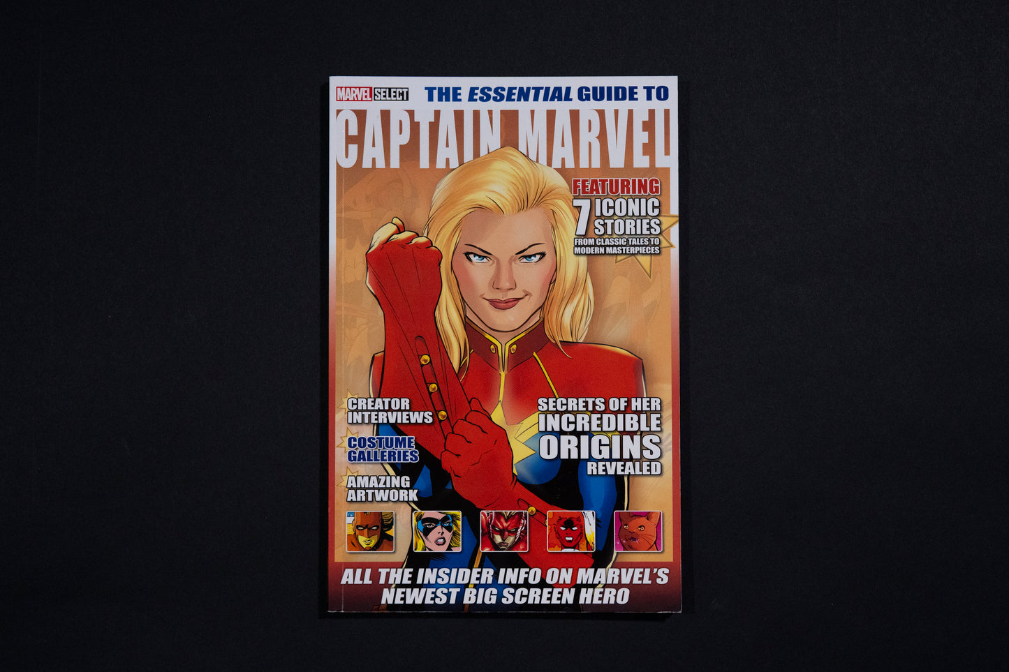 The Essential Guide to Captain Marvel, Marvel Select, Panini Magazine - 9781846532573