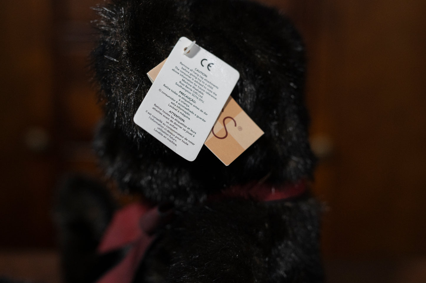 Bears from the past 'Mackenzie' Teddy Bear by Russ, Aprox 10" Sitting, Complete with Tags, Excellent condition