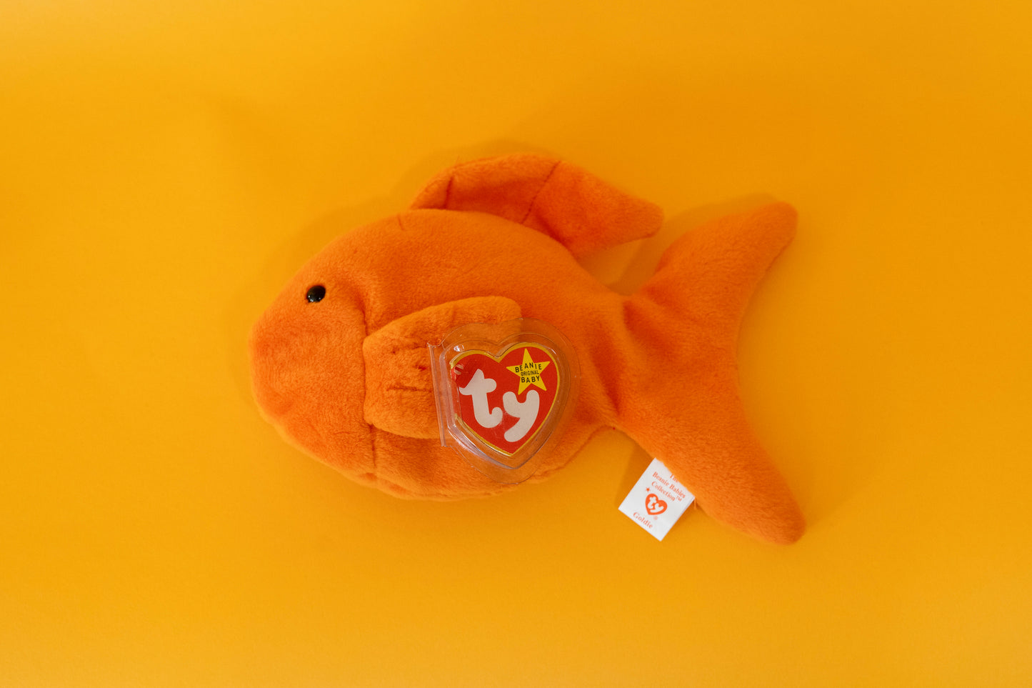 Goldie (Goldfish, Fish) - TY Beanie Babies - PVC Pellets - Tag in Protector - Excellent Condition