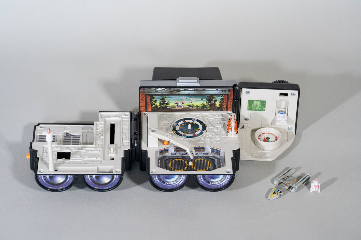 Lukes Binoculars/Yavin Rebel Base, Star Wars, Galoob MicroMachines 1996, Incomplete