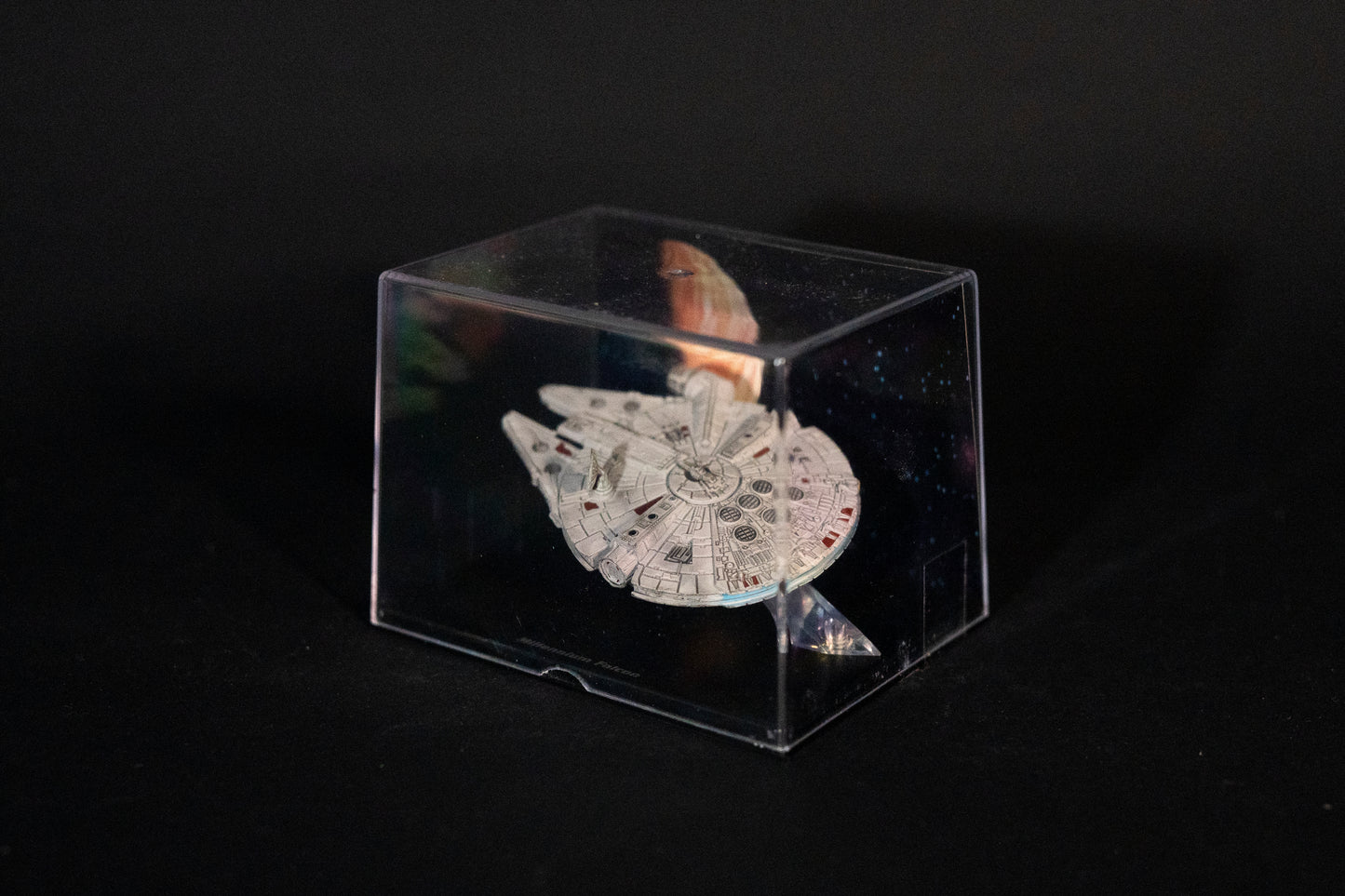 Millennium Falcon, Star Wars, DeAgostini, in acrylic case