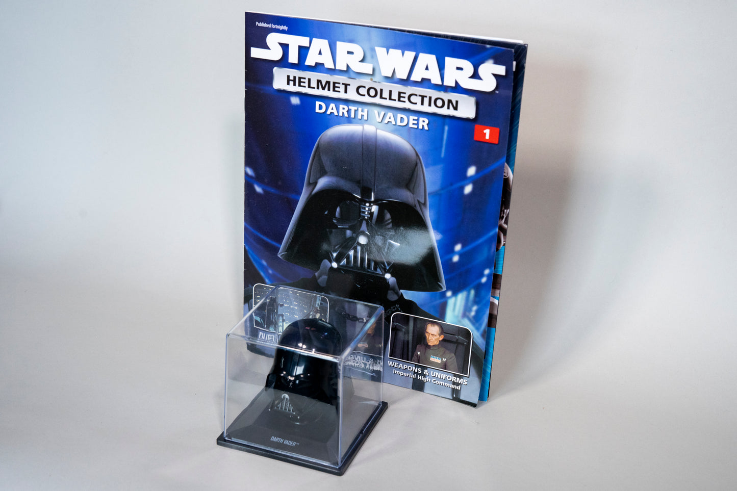 Darth Vader Helmet in case, Star Wars Helmet Collection 1 Magazine, Star Wars, 2016