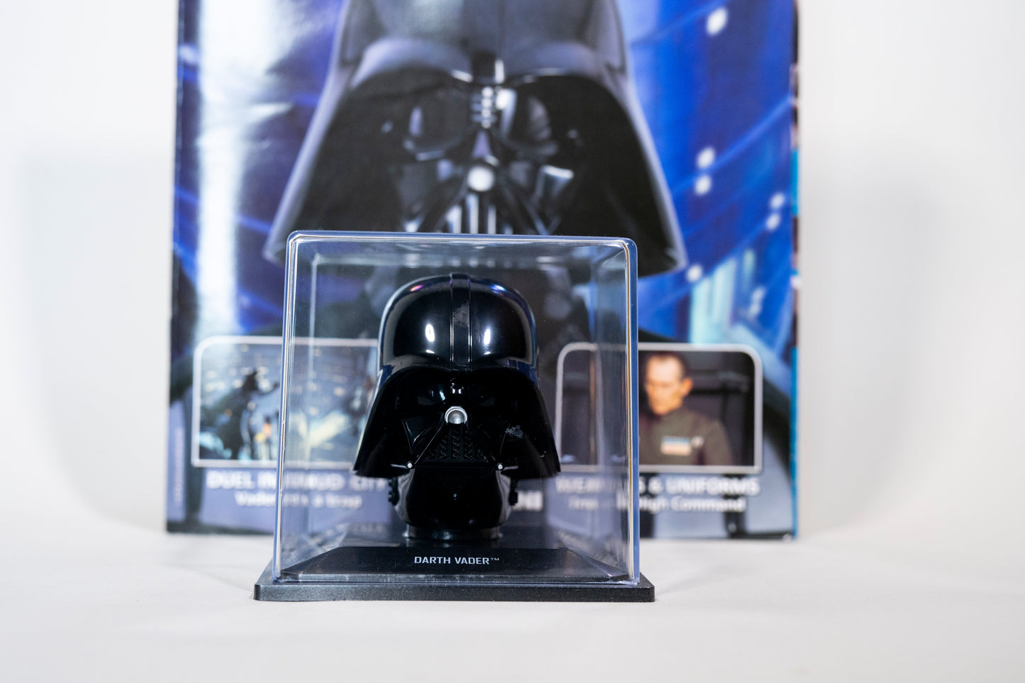 Darth Vader Helmet in case, Star Wars Helmet Collection 1 Magazine, Star Wars, 2016