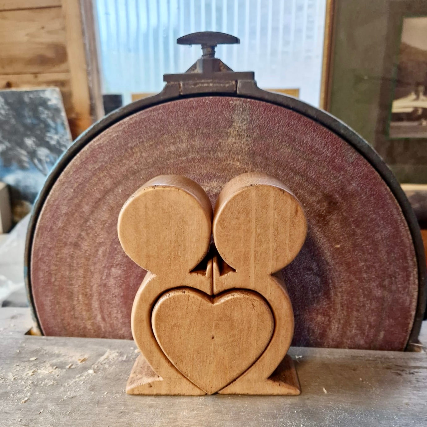 Heart Wooden candle holder - Tea light holder - Handcrafted - Wood with potential